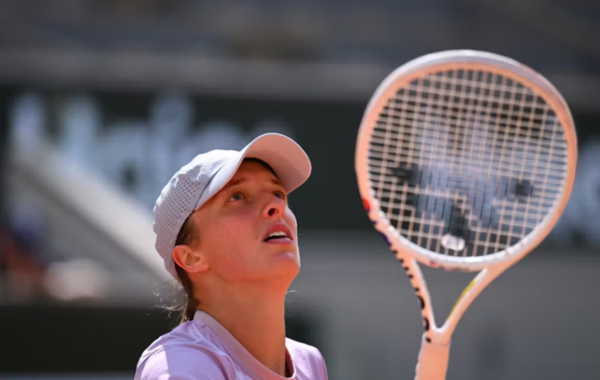 Iga Swiatek à l'entrainement juste avant son entrée en lice dans ce Roland Garros 2024