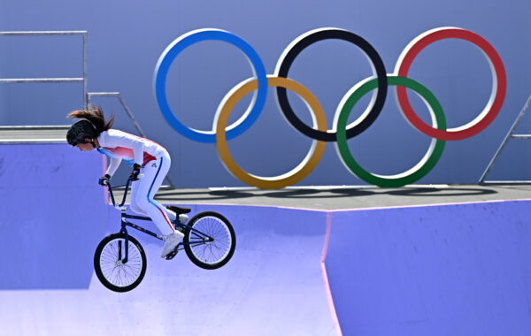 Laury Perez fait ses débuts dans la compétition de BMX freestyle des Jeux de Paris 2024. @Cnosf/Kmsp