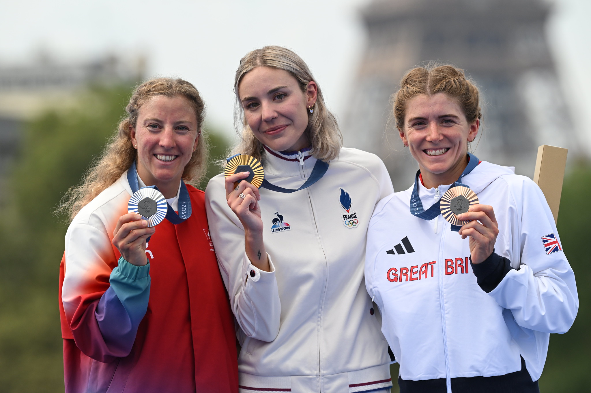 Cassandre Beaugrand a décroché la médaille d'or du triathlon individuel des Jeux olympiques de Paris 2024. @CNOSF/KMSP