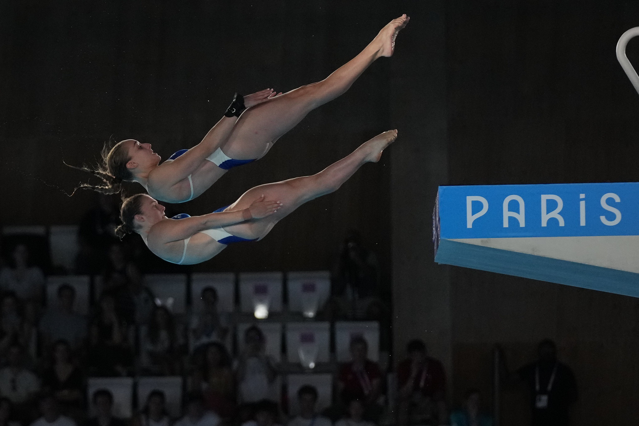 Jade Gilet et Emily Hallifax ont terminé huitième de la finale de plongeon de haut vol. @CNOSF/KMSP